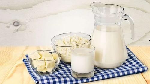 吃二甲酸瓜可以喝牛奶吗,食用搭配指南